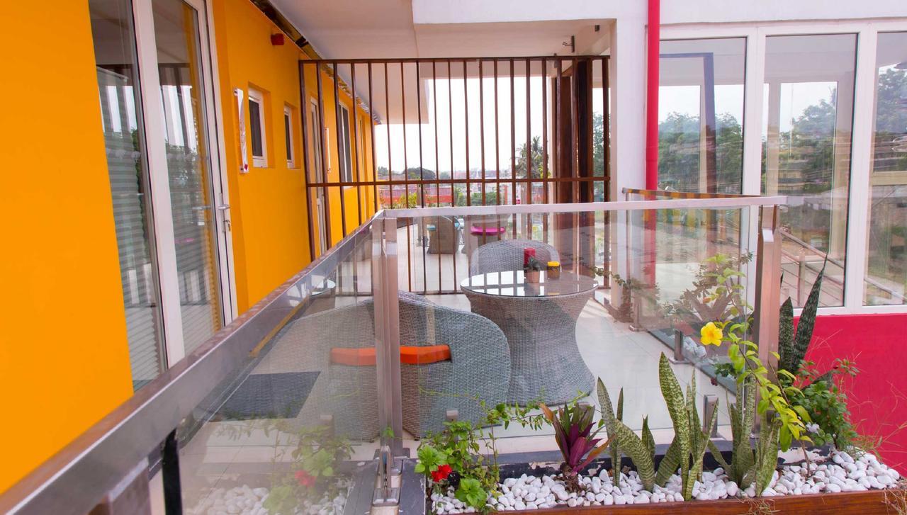 Red Mango Hotel And Apartments Sekondi-Takoradi Esterno foto